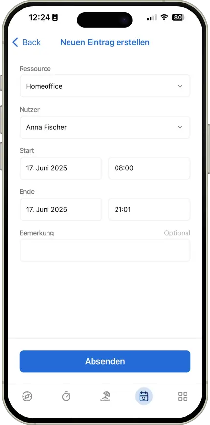 Eingabemaske zur Erstellung eines neuen Termins im Homeoffice. Benutzername: Anna Fischer. Datum: 17. Juni 2025. Startzeit: 08:00, Endzeit: 21:01. Optionales Feld für Bemerkungen vorhanden. Button zum Absenden des Eintrags.